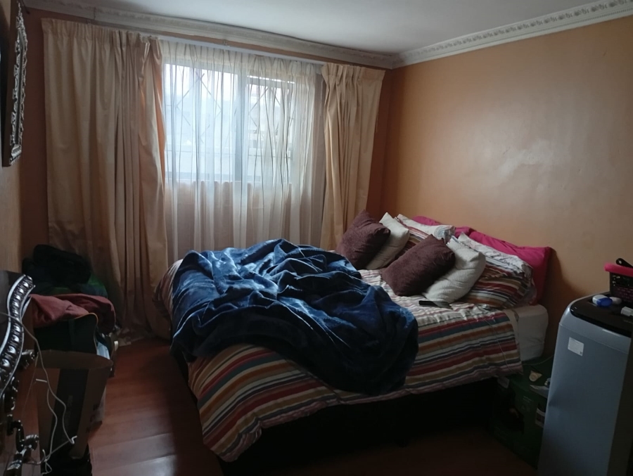 3 Bedroom Property for Sale in Mandela Park Western Cape